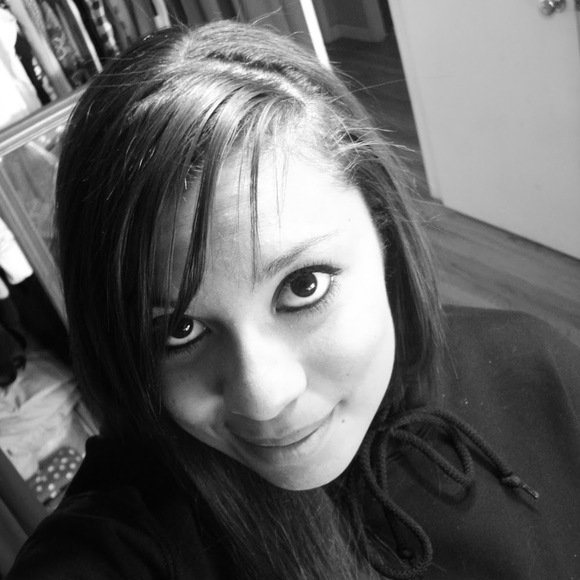 Meet your Posher, Hope - Picture 1 of 1